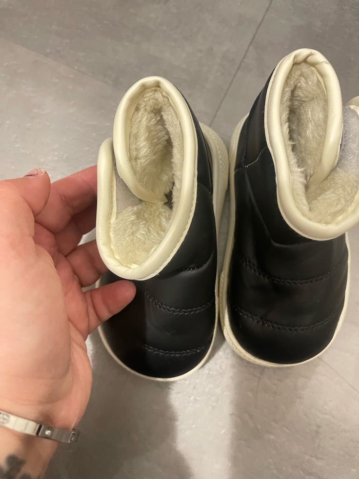 Moon boots taille 21 - photo numéro 2