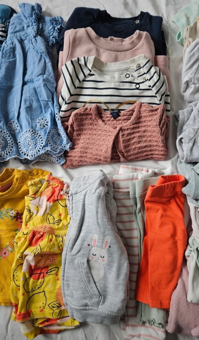 Lot vêtements fille 6 mois - photo numéro 3