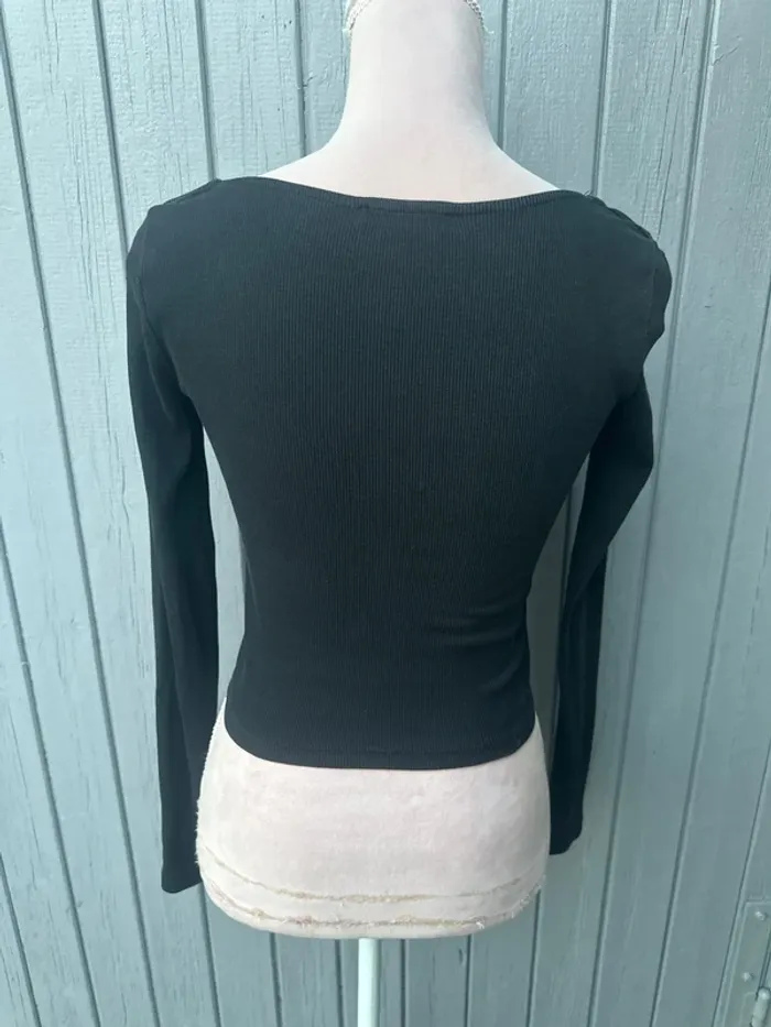 Haut manches longues noir basic col carré crop top court Zara M/38 - photo numéro 4