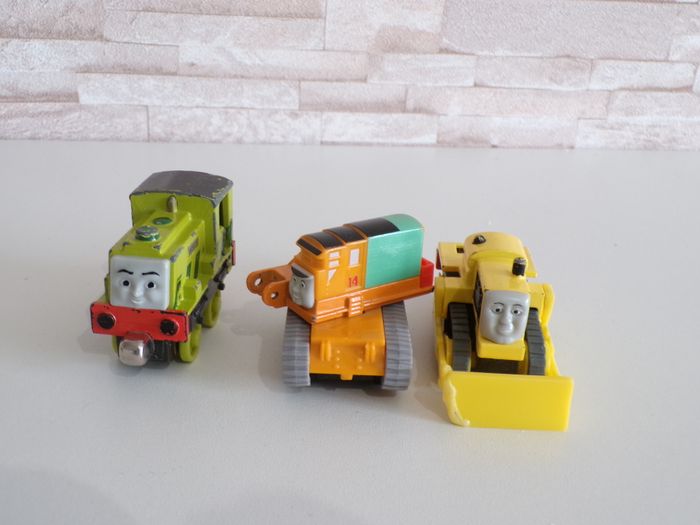 Locomotive - Train - Thomas et ses amis  (J23) - photo numéro 4