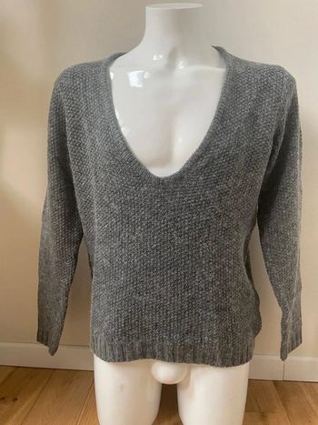 Pull en laine gris col en V
