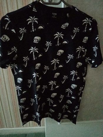 Tee shirt