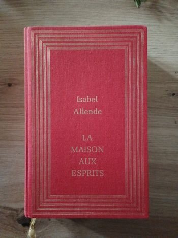 Livre La maison aux esprits