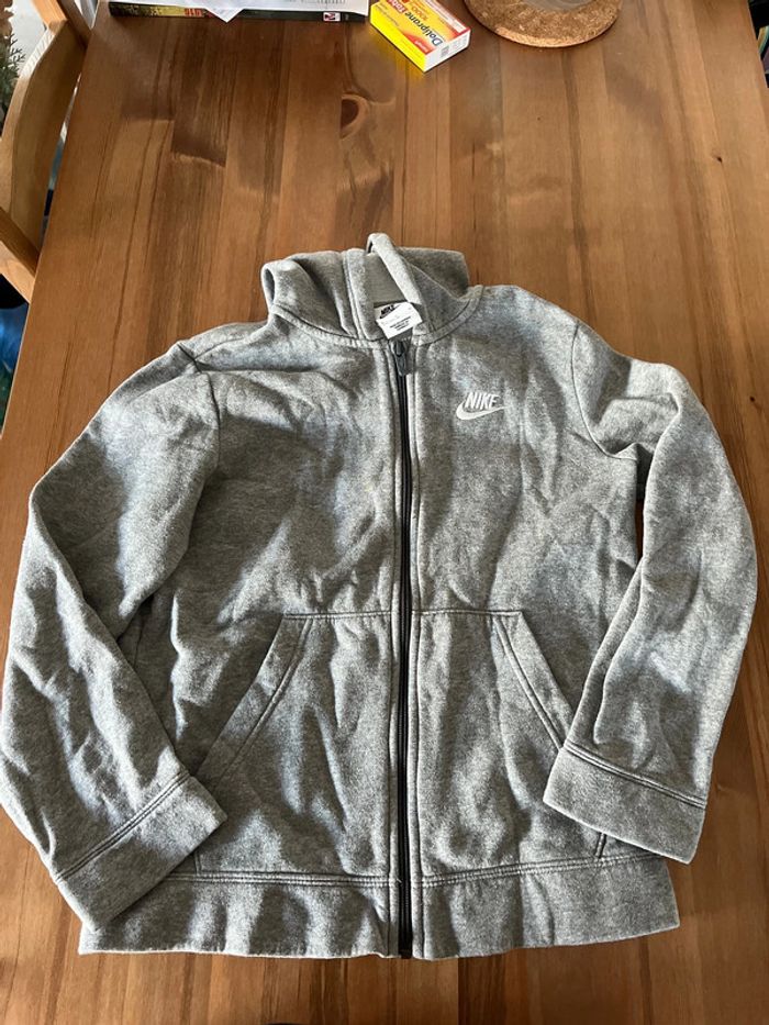 Sweat-shirt zippé Nike garçon taille M 137-147cm - photo numéro 3