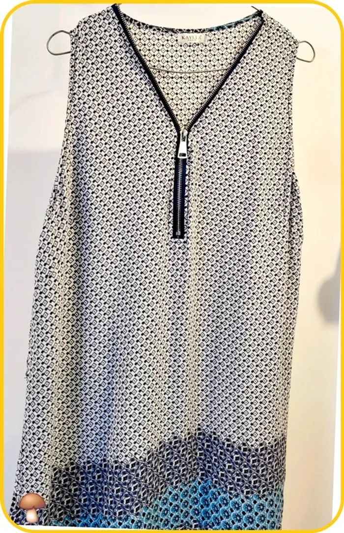 Robe sans manches imprimée géométrique – Kaylla – Taille XL/XXL
- Très bon état - Blanc Noir Bleu - photo numéro 2