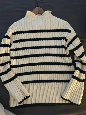 Pull rayé