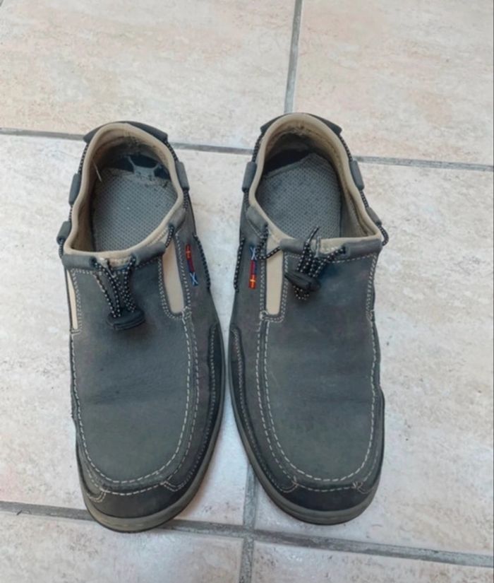 Chaussures grises - photo numéro 10