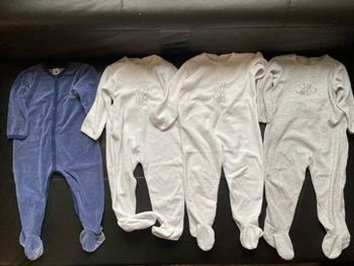 Lot de 4 pajamas polaires en velours 24 mois petit bateau hiver