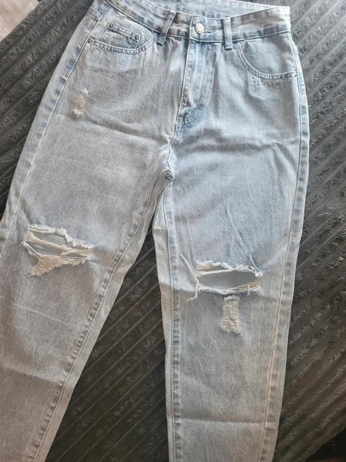 Jeans troué