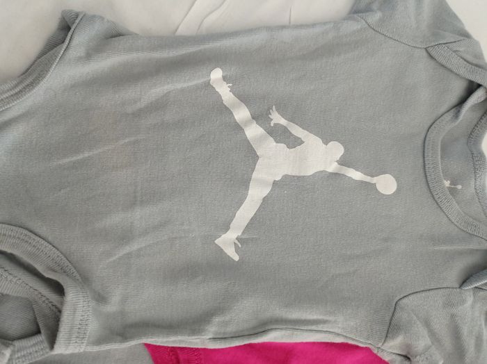 six bodies couleurs  6 mois Réf R198 B6 - photo numéro 6