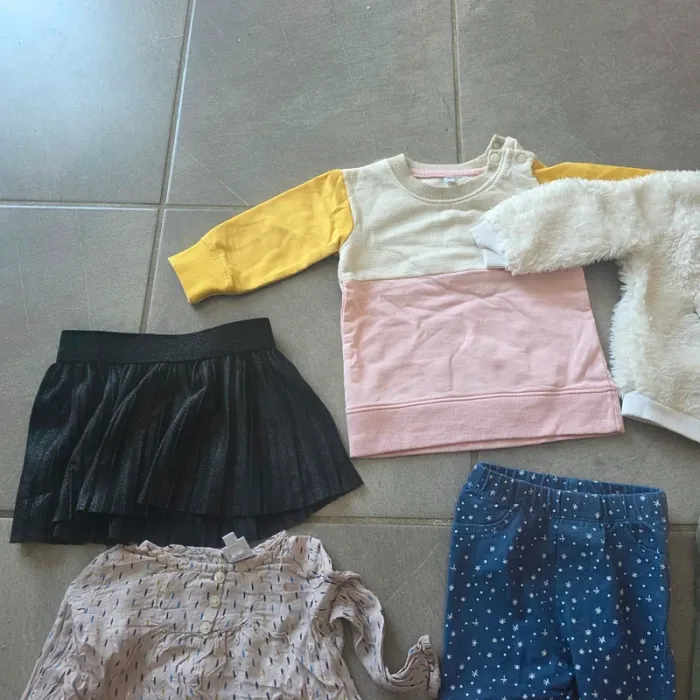 Lot vêtements 6 mois - photo numéro 2