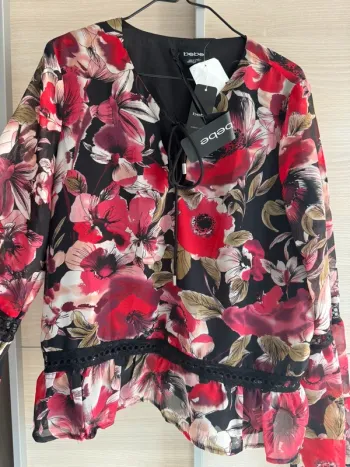 Haute, blouse, chemise femme