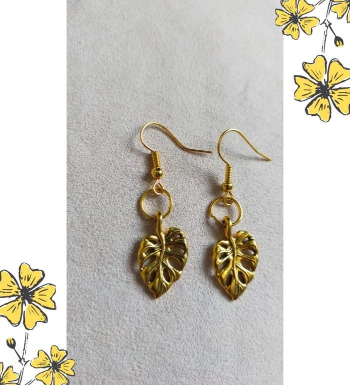 Boucles d’oreilles dorées – Feuille Monstera - photo numéro 2