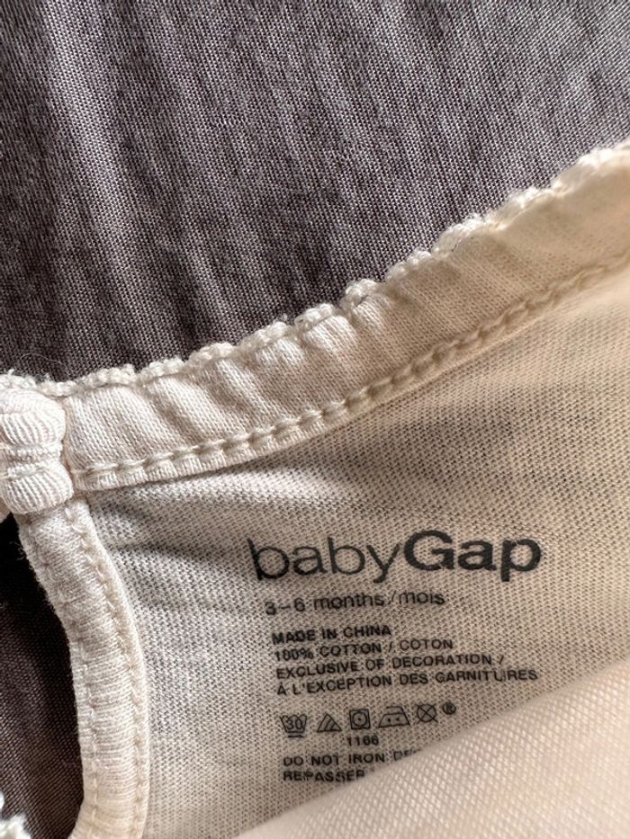 Blouse gap 3/6m - photo numéro 2