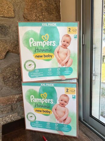 Couche taille 2 Pampers Harmonue : 222 couches  (2*111)