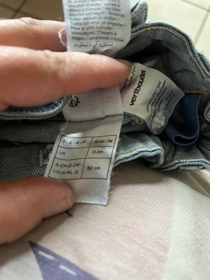 Jeans bébé 3 mois - photo numéro 5