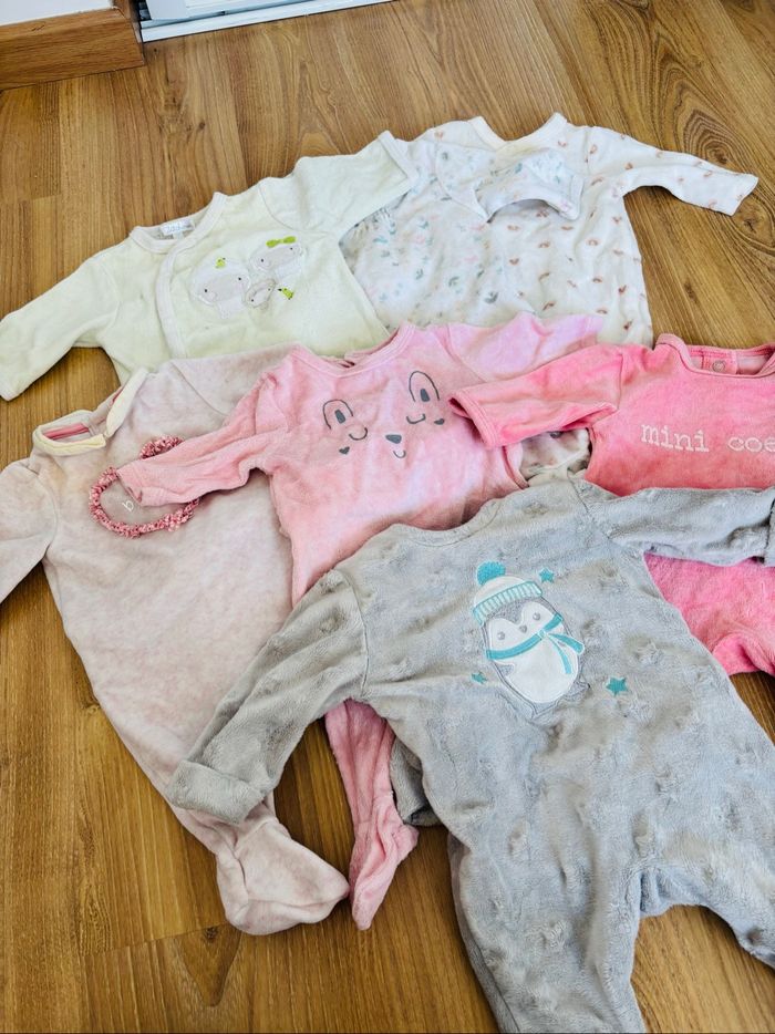 Lot bébé fille 1 mois - photo numéro 3