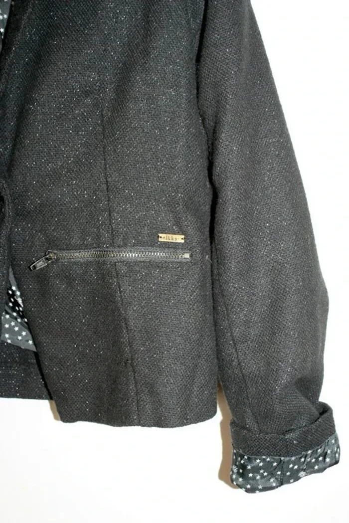 Veste noire pailleté marque Ikks, taille S (correspond à un 12 ans) - photo numéro 2