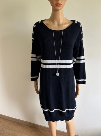 Robe pull bleue marine et blanche Morgan taille S bon état