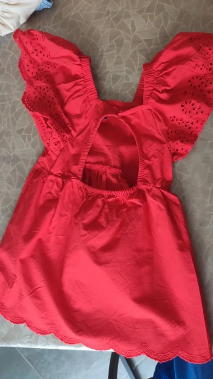 Très jolie robe 👗 bébé fille 12 / 18 mois - photo numéro 2