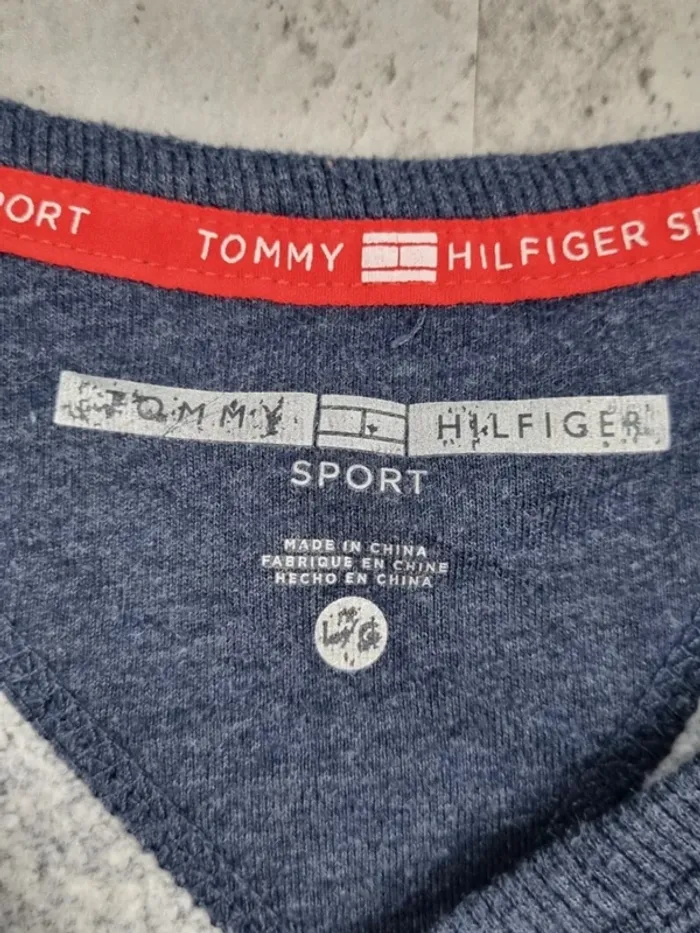Sweat Tommy Hilfiger bleu à étoiles – Taille L Femme (mesures en photos) - photo numéro 7