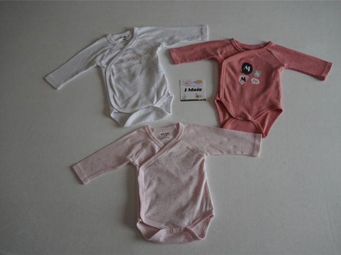 Lot de 3 Bodies ML Kiabi/Gémo fantaisies Taille : 1 mois
