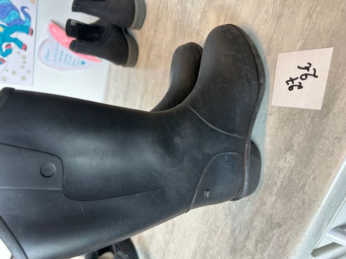 bottes équitation enfant taille 27 bon état