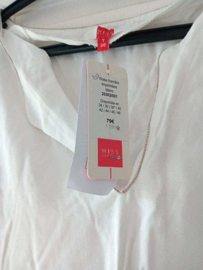 Robe Miss Captain - photo numéro 2