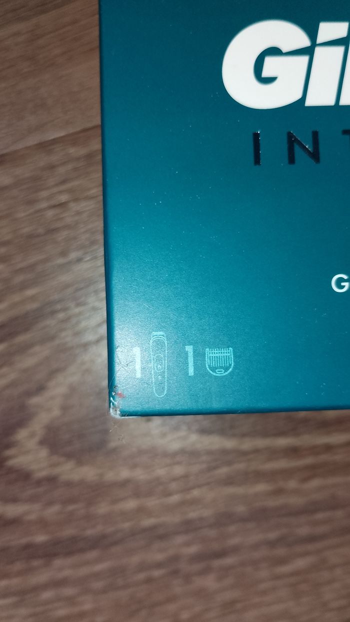 Tondeuse intimate Gilette neuve - photo numéro 10