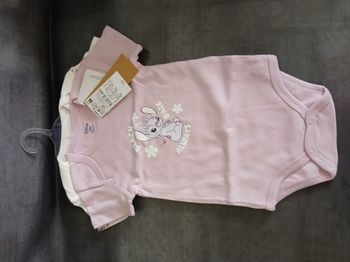 lot 2 bodies manches courtes fille stitch disney 81 cm 18  mois