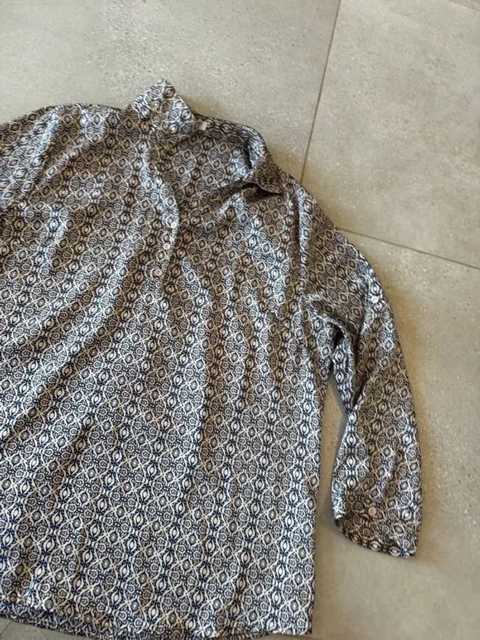 Chemise Christy, taille 4 (XL), très bon état, - photo numéro 2