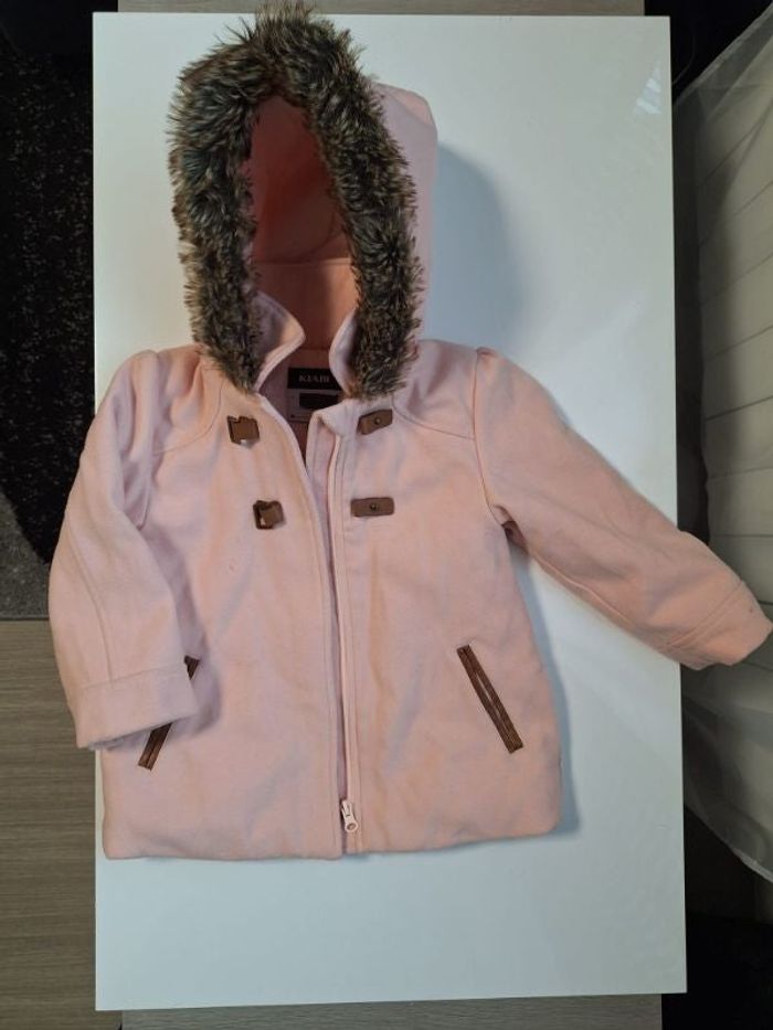 Vend lot doudoune et manteau 4/5 ans