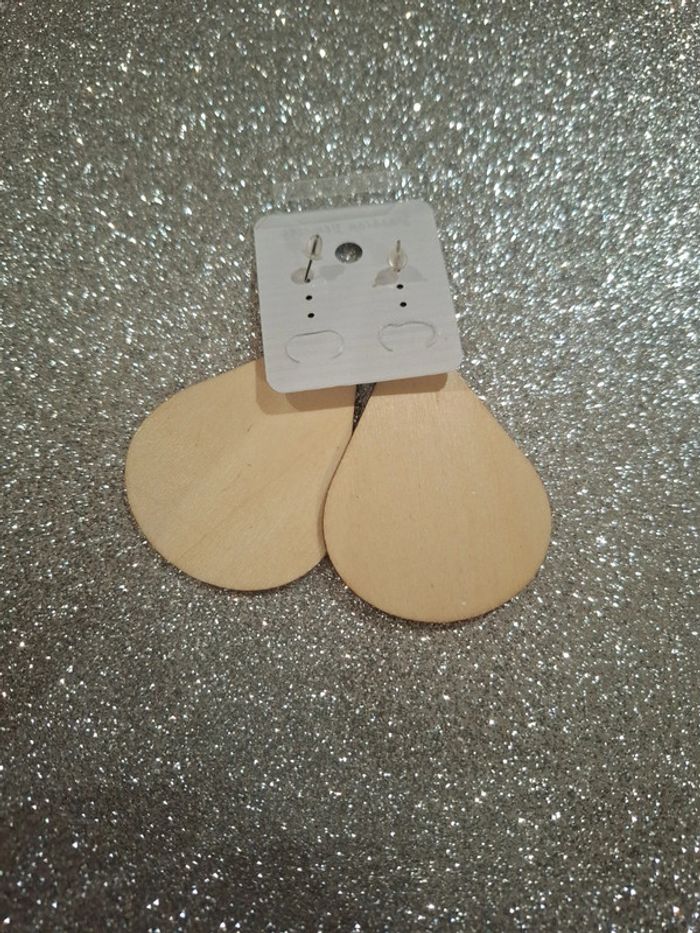 Boucles d'oreilles en bois - photo numéro 3
