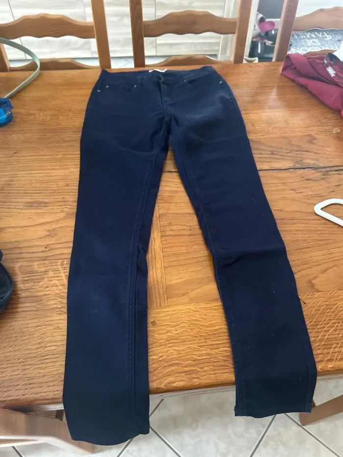 Pantalon bleu foncé
