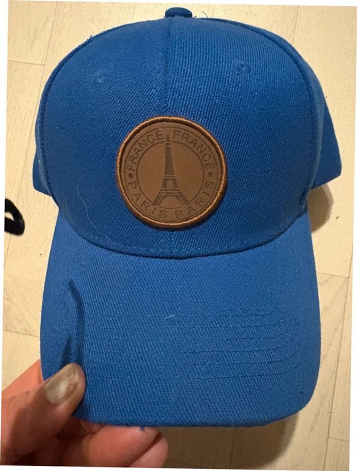 Casquette bleu macaron marron motif Tour Eiffel - photo numéro 2
