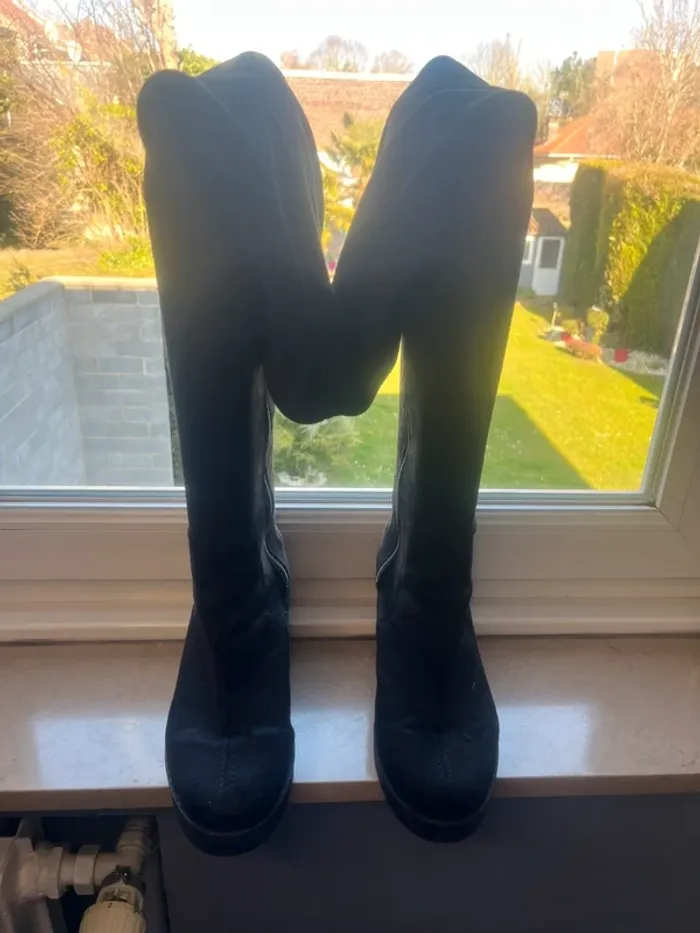 🔹 Cuissardes Noires en Daim – Gemo 🔹