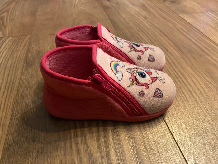 Chaussons roses licorne T25 - photo numéro 3