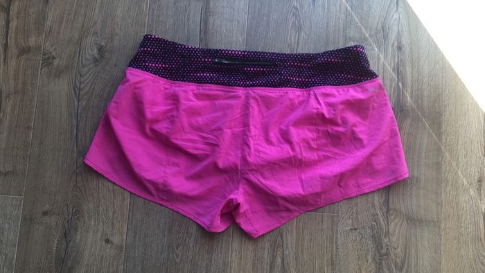 Short Nike dri-fit taille L - photo numéro 5