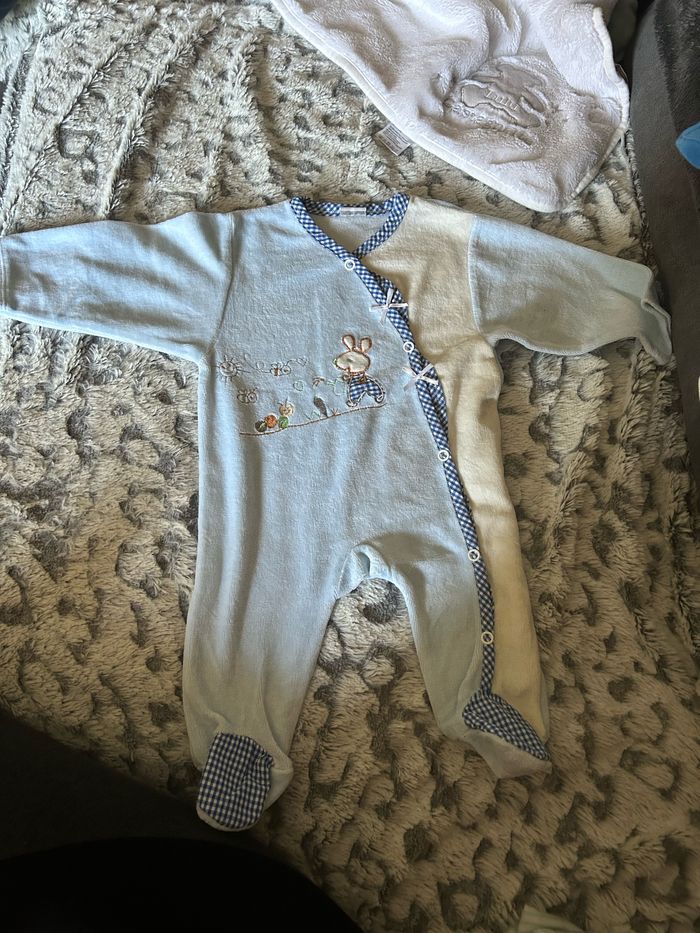 Lot de 4 pyjamas - photo numéro 4