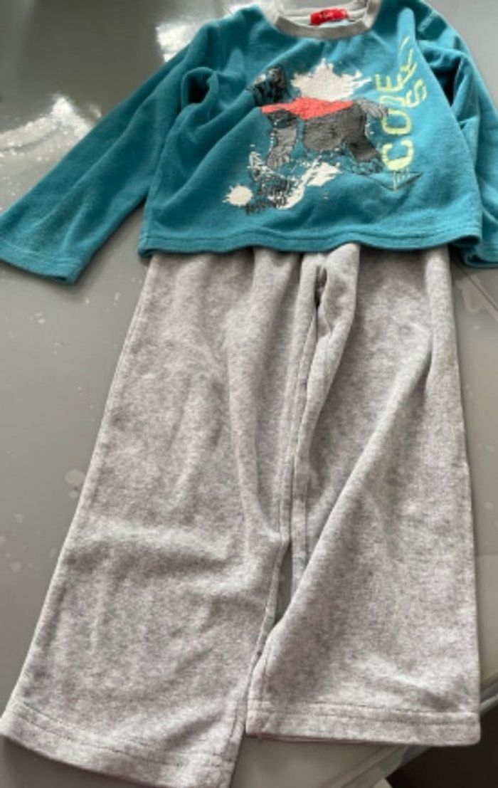 Pyjama 2 pièces T 4 ans Tissaia bleu et gris