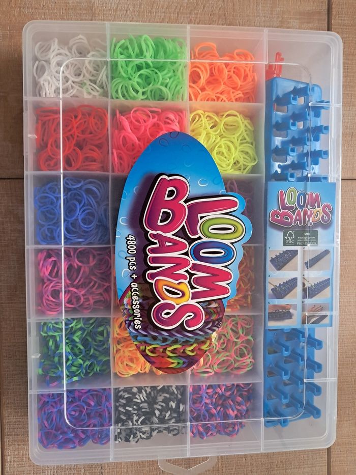 Coffret bracelet élastique, avec accessoires Loom Bands