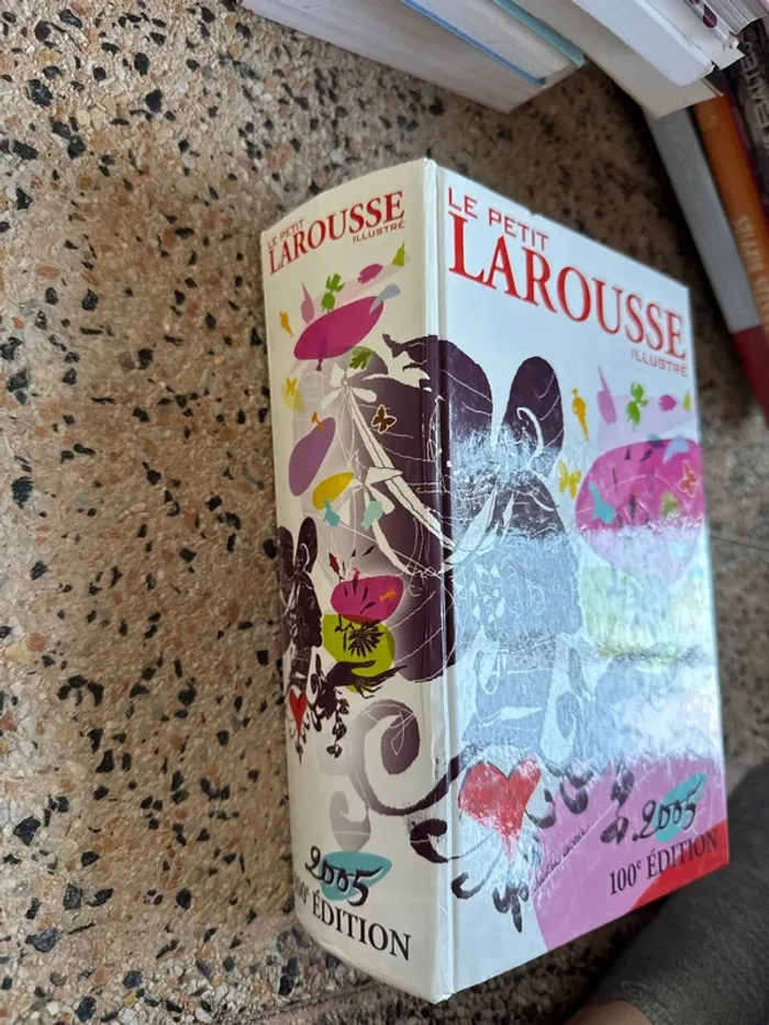 Livre le petit Larousse illustré, 1905 - 2005 100e édition - photo numéro 2