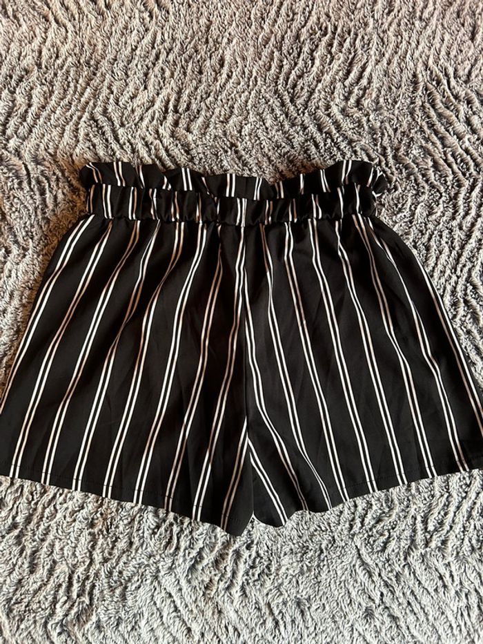 Short avec des poches - photo numéro 2