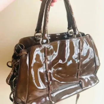 Sublime sac en cuir vernis plinio visona