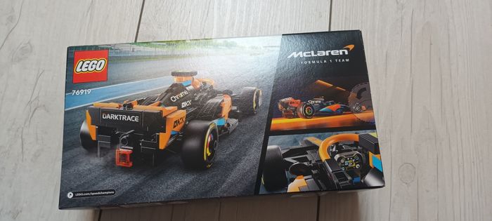 Lego F1 Mc Laren - photo numéro 2