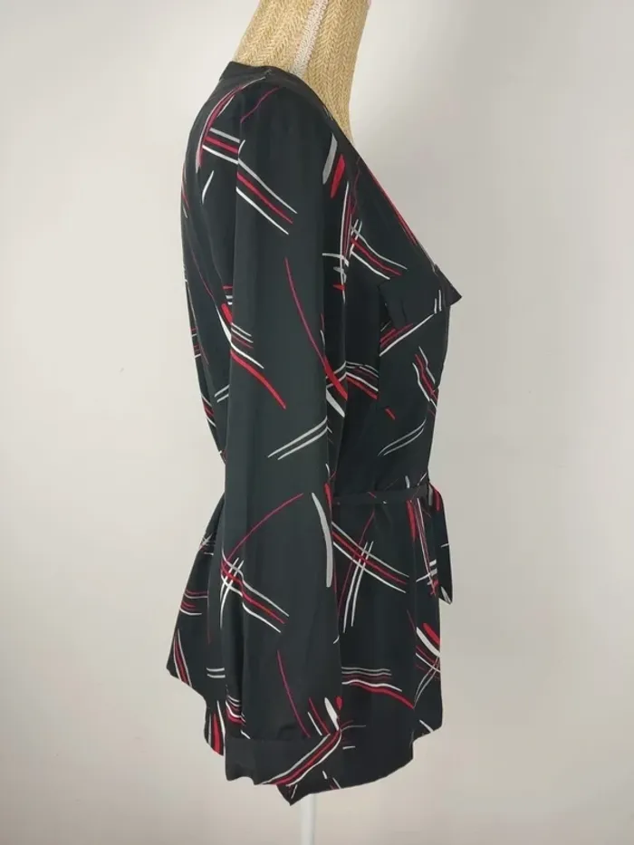 Blouse manches longues boutonnée noire motifs graphiques ceinture à nouer taille 44 Damart - photo numéro 3