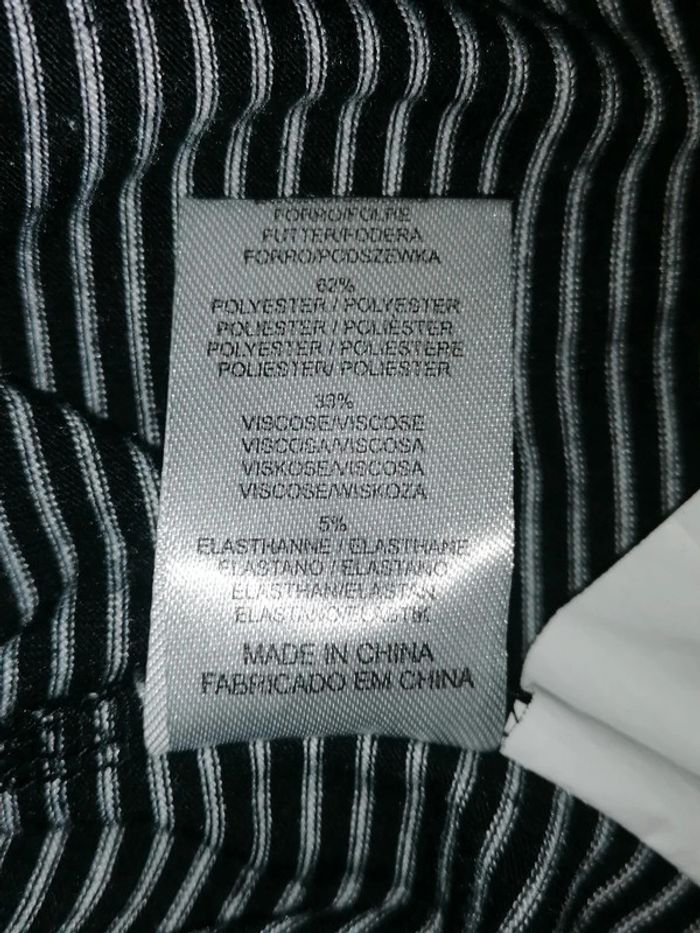 Tee-shirt et son gilet sans manche T3 - photo numéro 5