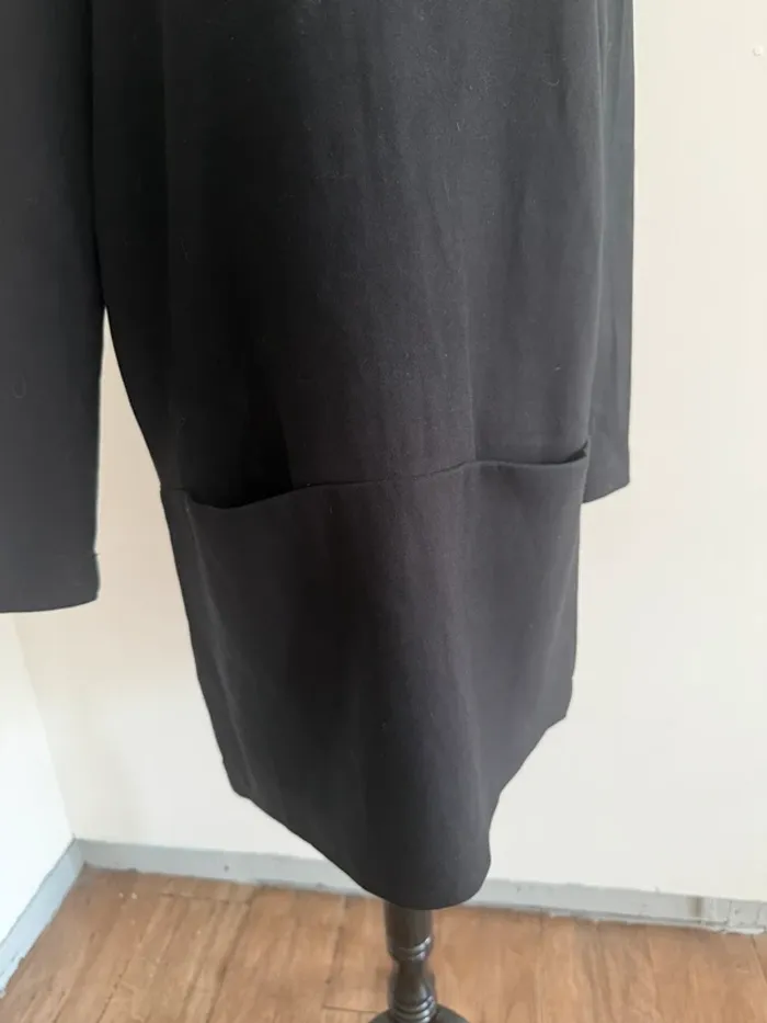 Sessùn – Robe noire manches longues – M - photo numéro 2