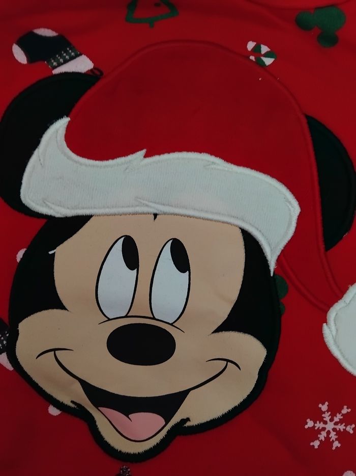 Sweat Mickey Noël Disney ,neuf avec étiquettes, taille  6 mois - photo numéro 4