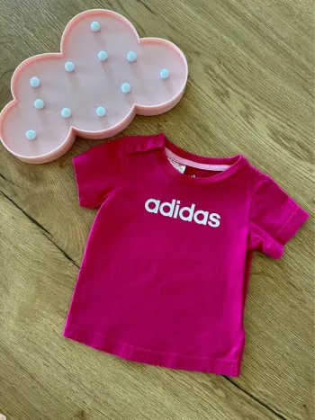 T-shirt Adidas rose